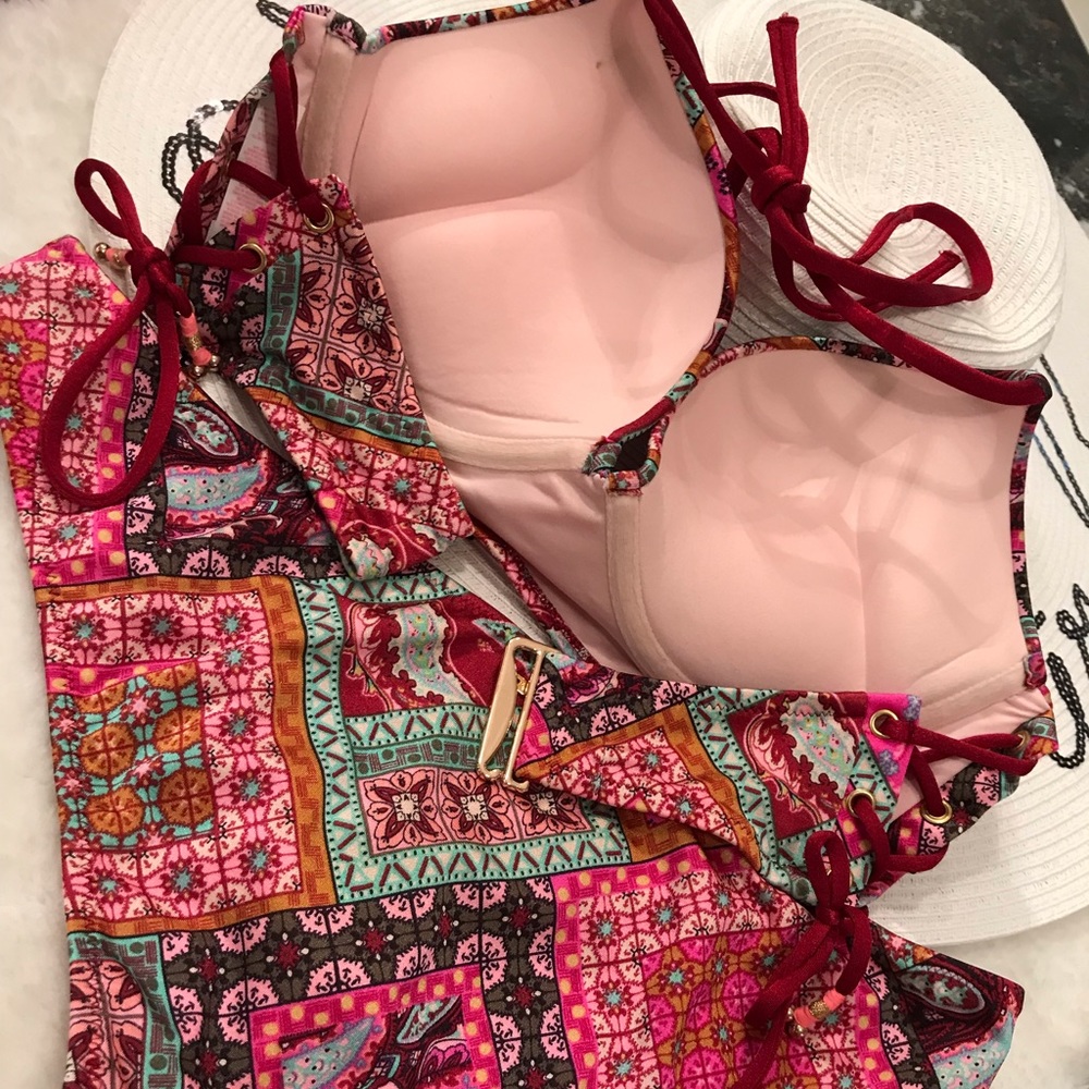 Lot of five 34B bombshells and matching bottoms S/M - Picture 9 of 16